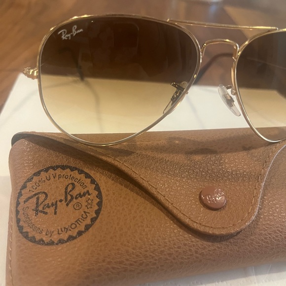 Authentic Aviator Ray Bans - Picture 4 of 5